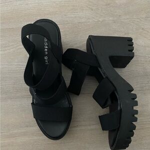 Never been worn madden girl shoes